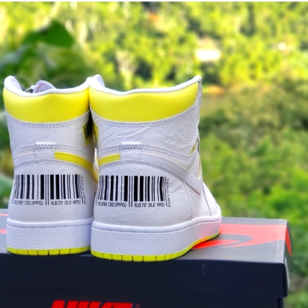JORDAN 1 RETRO HIGH FIRST CLASS FLIGHT